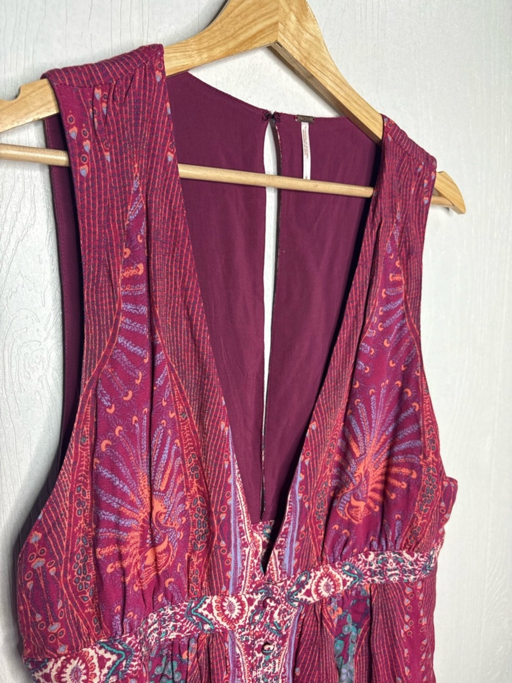 Free People the siren sleeveless low neck top size medium - Picture 5 of 9